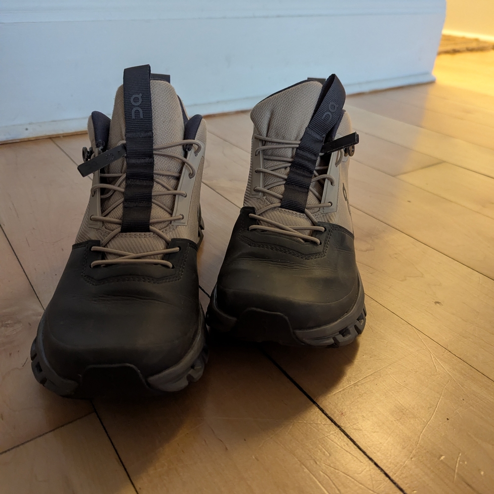 On Running Women's Black and Beige Sneakers - Picture 2 of 8